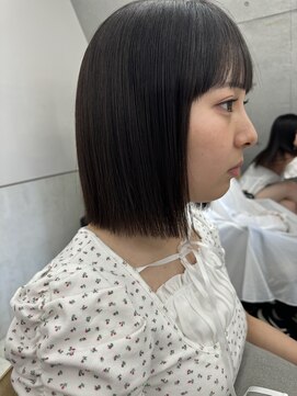 アマトウキョウスマートサロン(AMA TOKYO×Smart Salon) 切りっぱなしボブ