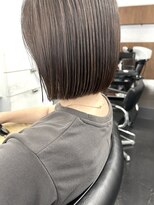 シベルバレー 横浜(sibell)&nbsp;20代30代切りっぱなしボブタッセルボブ顔周りレイヤーオリーブ