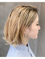 21年秋 金髪の髪型 ヘアアレンジ 人気順 ホットペッパービューティー ヘアスタイル ヘアカタログ