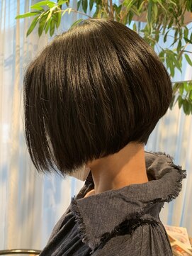 ヌイト オモテサンドウ(nuit.omotesando) マニッシュボブ