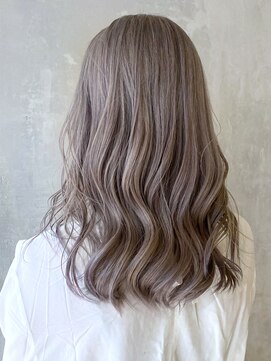 アイティーバイアルバム 八王子店(IT by ALBUM) グレーパープル_外ハネボブセクションカラー_ba396591