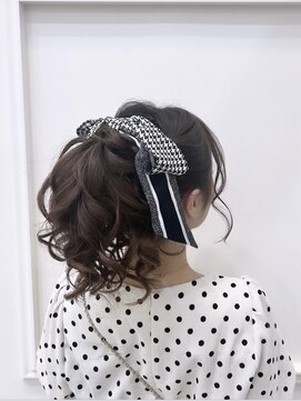 リアン(lien) お気に入りスカーフでポニーアレンジ♪