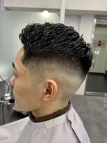 クロムトウキョウ ザ バーバー ネオン 新宿店(CHROM TOKYO the Barber ne/on) 新宿濡れパンフェードスタイル
