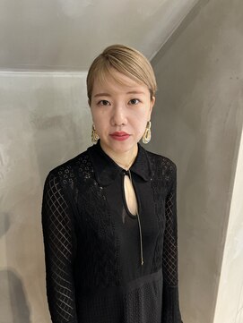 ニキータ(Nikiita) ハニーベージュ×ヘアセット