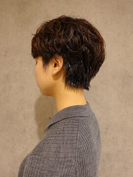 エアー 青山(AIR) ショートパーマスタイル