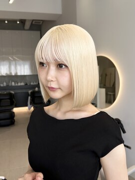 ソル ジングウマエ(SOL JINGUMAE) ブロンドボブ/ホワイトブロンド