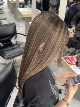 レディアル 大宮(REDEAL ope.) 白髪手術 / 白髪ぼかしハイライト