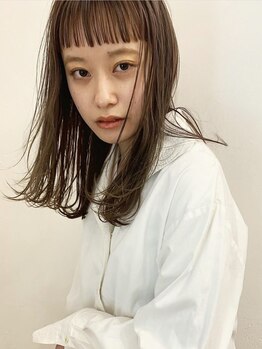 ロマリア(Lomalia)の写真/様々なカルチャーを熟知したデザイナーが、シンプルに個性を活かしたスタイルをご提案。[表参道/原宿]