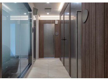 ブリーチカラー＆髪質改善サロン　VEGA【ベガ】