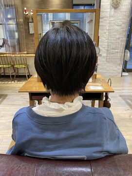 ヴァンクシー バイ ルナ(VANKCY by Luna) ショート 大人ボブ 小顔 前髪 黒髪カタログ 向ケ丘遊園 耳かけ