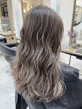 エリス キョウバシ(Eliss) 【冬カラー】スモーキーモノトーン×ハイライトグラデ