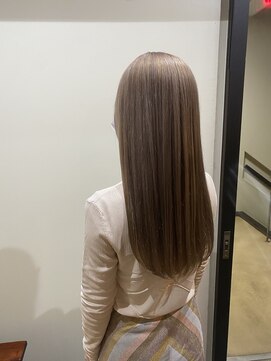 エイミー(Aimee) Aimee ミルクティーブラウン×髪質改善トリートメント