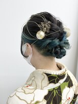 シアー(sheer) 《sheer /氏家》＃三つ編み＃アップスタイル＃卒業式
