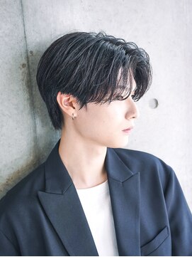 アルファ 新宿(alpha) フェザーパーマ/刈り上げセンターパート/サーフカール[新宿]