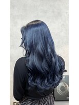 ウタリ(utari)&nbsp;色落ちまで可愛いネイビーグレーカラー【難波 桜川/ケアブリーチ