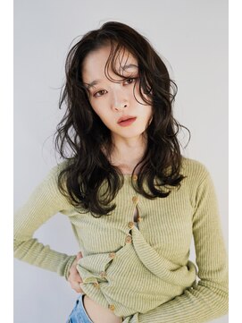 スニュウ(snuw) レイヤーカット/透明感カラー