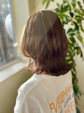 エッセンス(essence) 【essence】ハイライト×ミルクティーグレージュ