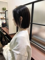 プチメゾントウキョウ(Petit Maison Tokyo)&nbsp;切りっぱなしボブ_耳かけヘア