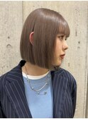 ハイトーンミルクティーグレージュ明るめアッシュベージュ2030代