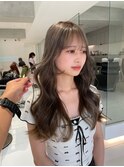イエベさんブルベさんどちらにも似合わせできるグレージュカラー