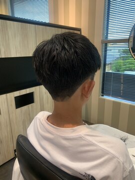 シーズ(sees) 刈り上げショート 簡単スタイリング