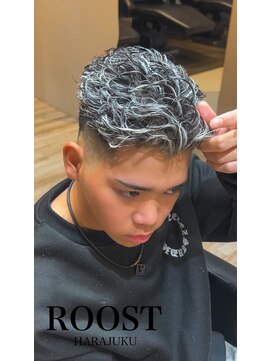 ルースト 原宿店(ROOST) MEN’S HAIR/波巻ツイストスパイラル/フェザーパーマ/眉毛/原宿
