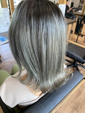 ルッカヘアガーデン バイ ラッシュゴールド(RUCCA HAIR GARDEN by LUSH GOLD) ハイトーンカラー