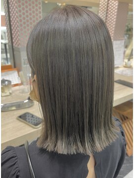 テテ(TETE) 切りっぱなしロブ