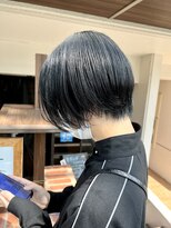 ビグディーサロン 武庫川(BIGOUDI salon) 暗髪ブルーブラックショートボブ