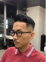 フランクスバーバーザスタンド(Frank’s barber the stand)&nbsp;サイドパートスキンフェードショートF