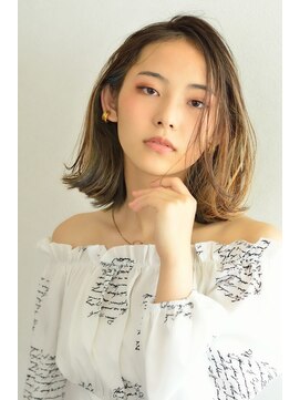 シャイニー(SHINY) ミディアムボブ_ボブ_ハイライトカラー