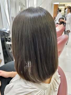 クオリス 上福岡店(QUALIS) 20代30代40代髪質改善艶感ストレート透明感結べるボブアッシュ