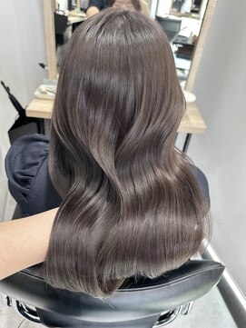 ディーエックス ウエスト(Dxxxx WEST) アイスグレージュ 韓国/顔周り/レイヤーカット/イルミナカラー