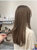 池袋 イルミナカラー 透明感  ロングヘア ベージュモカ♪