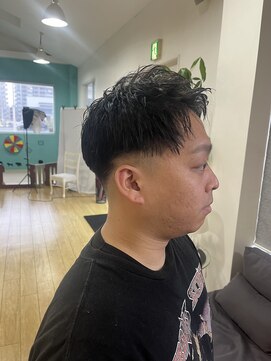 サラ 新宮店(SARA) フェードカット