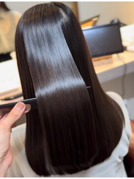 エクラート イーリス 高田馬場店(ECLART IriS) 極上のツヤ髪