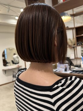 ルイ(ROUIS produced by LUCK 津田沼) ROUIS 津田沼 グレージュ ブリーチなし