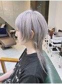 シルバーカラーツーブロックマッシュ ロングウルフカット