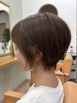 アミーチェ 大人女性ショートカット