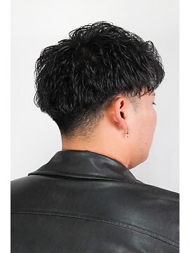 カズヘア 段原店(Kazu Hair) ツーブロック×ツイスト×アップバング