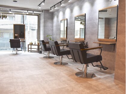 クープ(COUPE)の写真