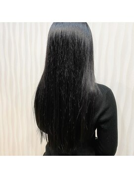 イーラヘアー(ERA HAIR) ロングヘア×ブルーブラック×ナチュラル