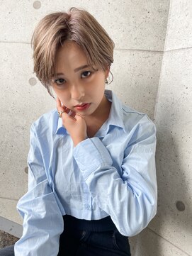 クラン(Chlan) モードな大人ハンサムショート×艶髪ハイグレージュ