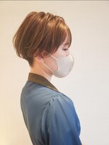 ツーブロ刈り上げショート