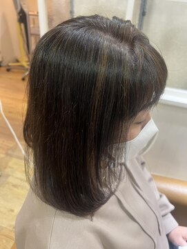 エム インターナショナル 白岡 キュート(EMU international CUTE) 初めてのハイライトカラー30代/40代/白岡