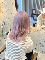 ティム(tim) ホワイトピンク