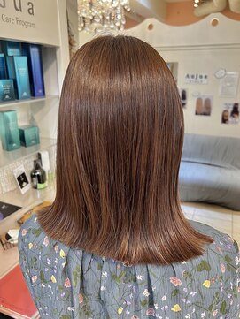 フレイストート(Frais Tout) 切りっぱなしボブ　ミニボブ　ミディアム　ベージュ　髪質改善