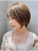 20代30代立体感ハイライトカラー/ショートヘア