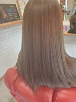 バルビエーレ アーディ(Barbier Adi) グレージュカラー