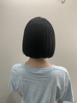 リバティ 吉祥寺(Liberty) 酸性ストレートミニボブ